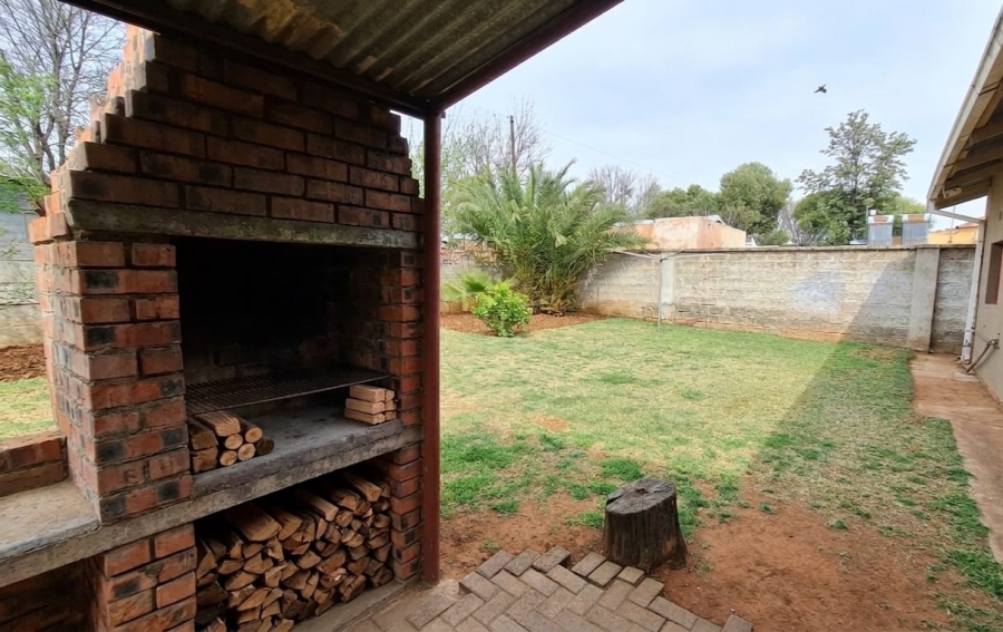 3 Bedroom Property for Sale in Petrusburg Free State